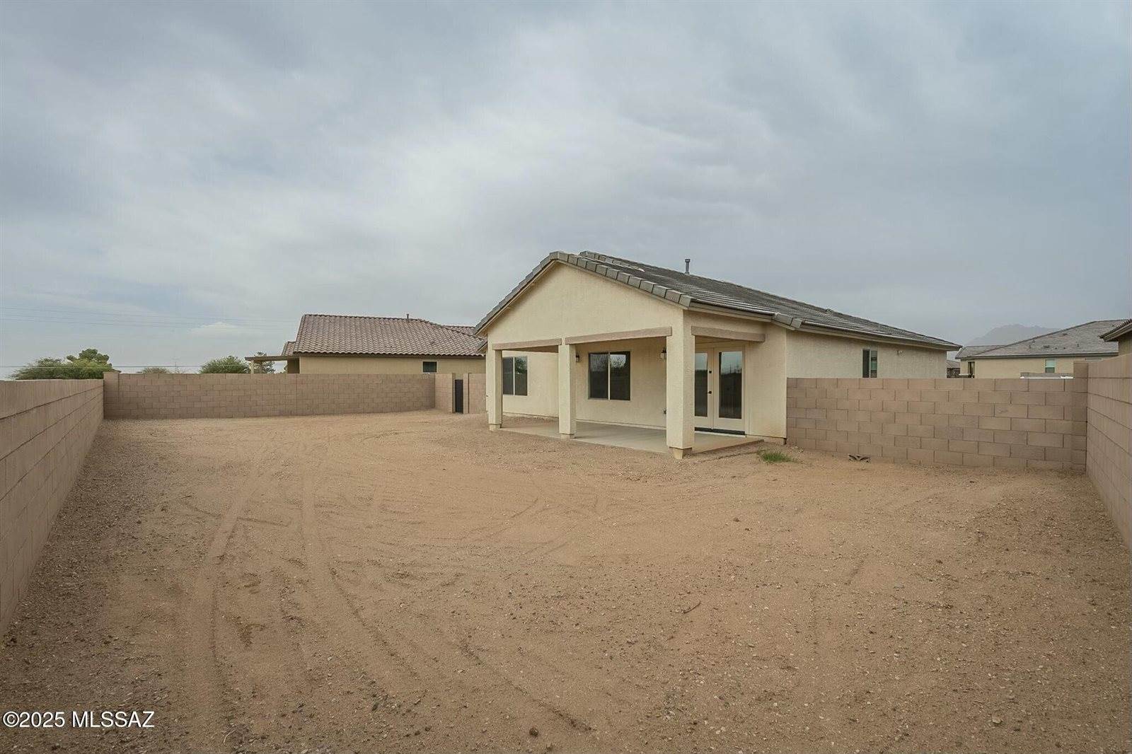6575 West Camino Pizarro, Tucson, AZ 85757