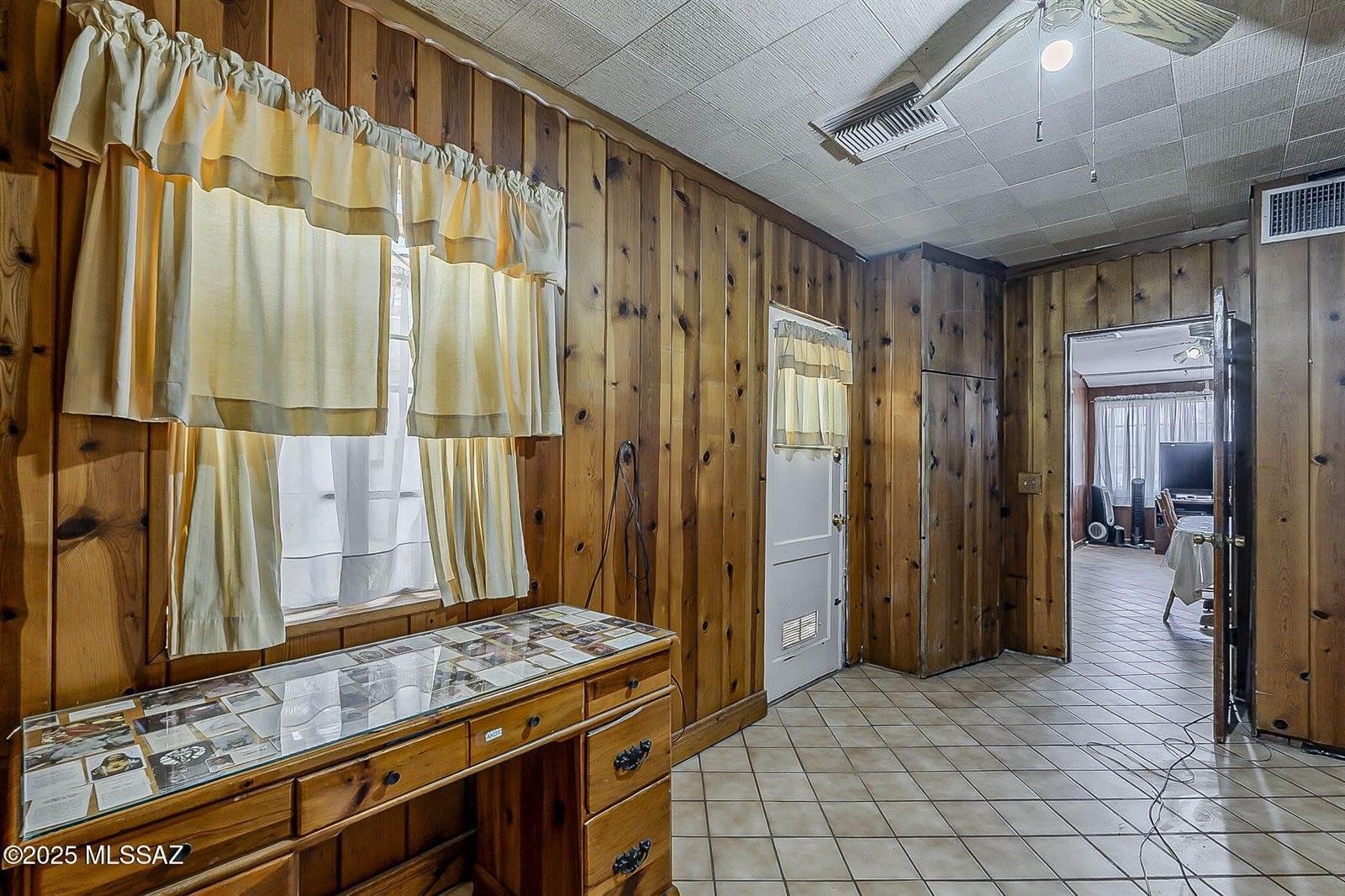 2810 East Malvern Street, Tucson, AZ 85716