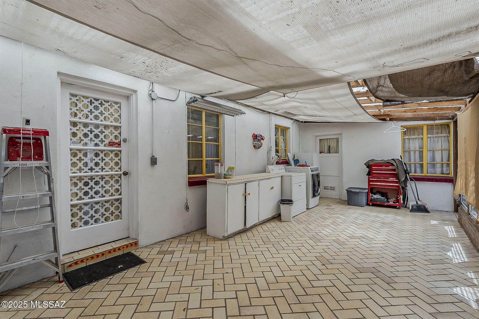 2810 East Malvern Street, Tucson, AZ 85716