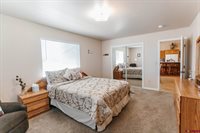 4024 5945 Rd, Olathe, CO 81425