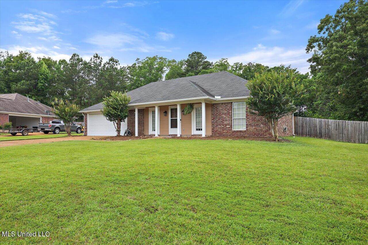 2004 South Cobblestone Cove, Brandon, MS 39042
