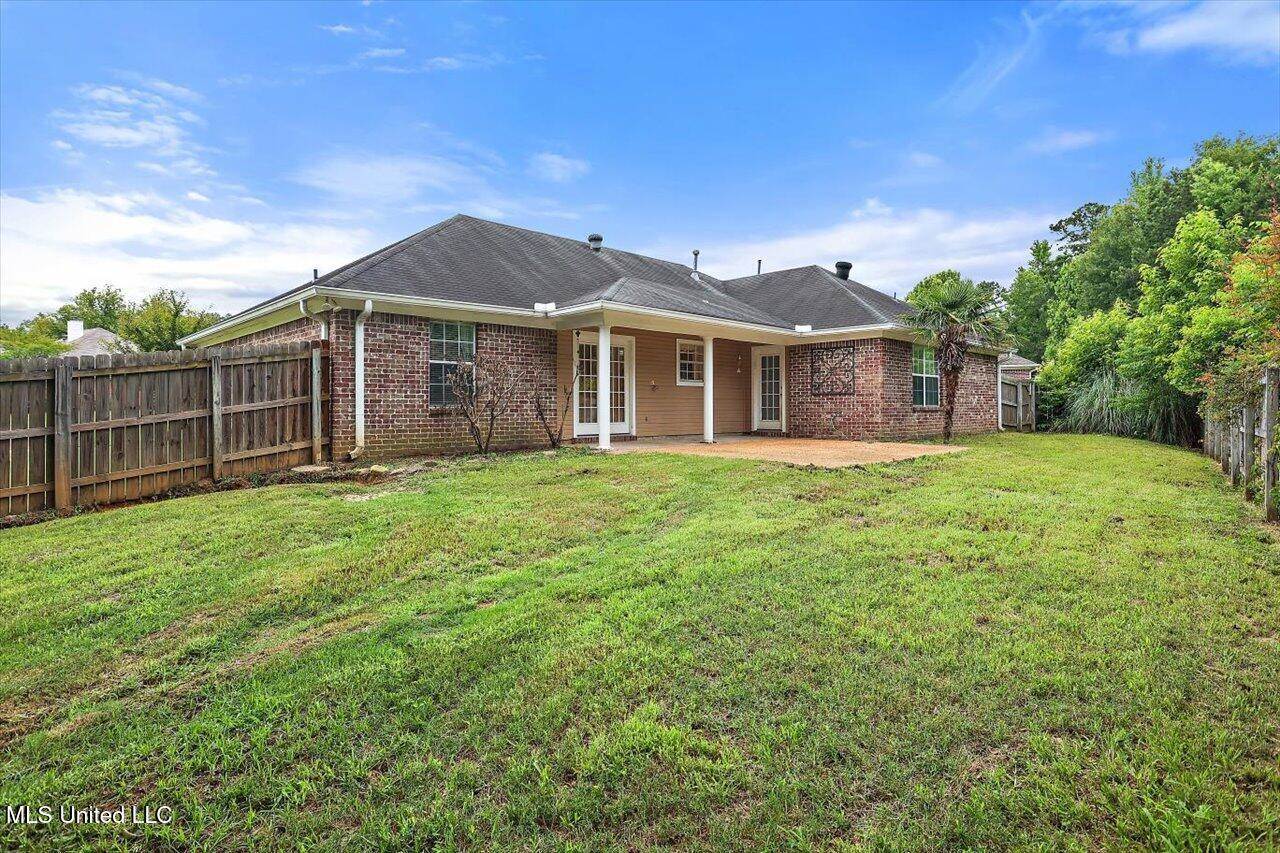 2004 South Cobblestone Cove, Brandon, MS 39042