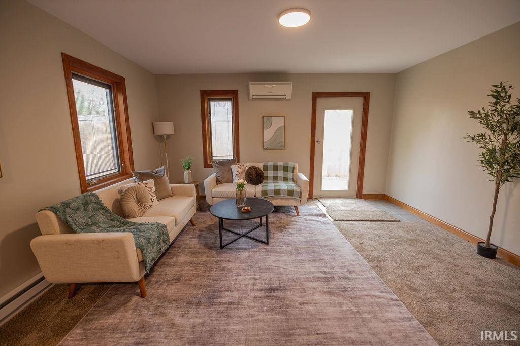 1612 S Lindell Drive, Yorktown, IN 47396