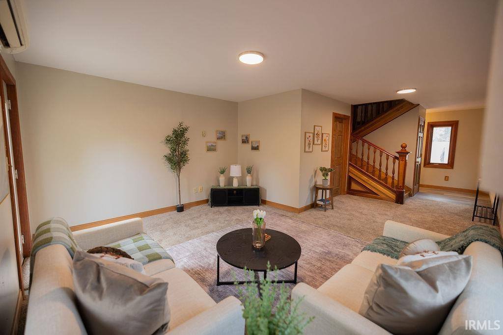 1612 S Lindell Drive, Yorktown, IN 47396