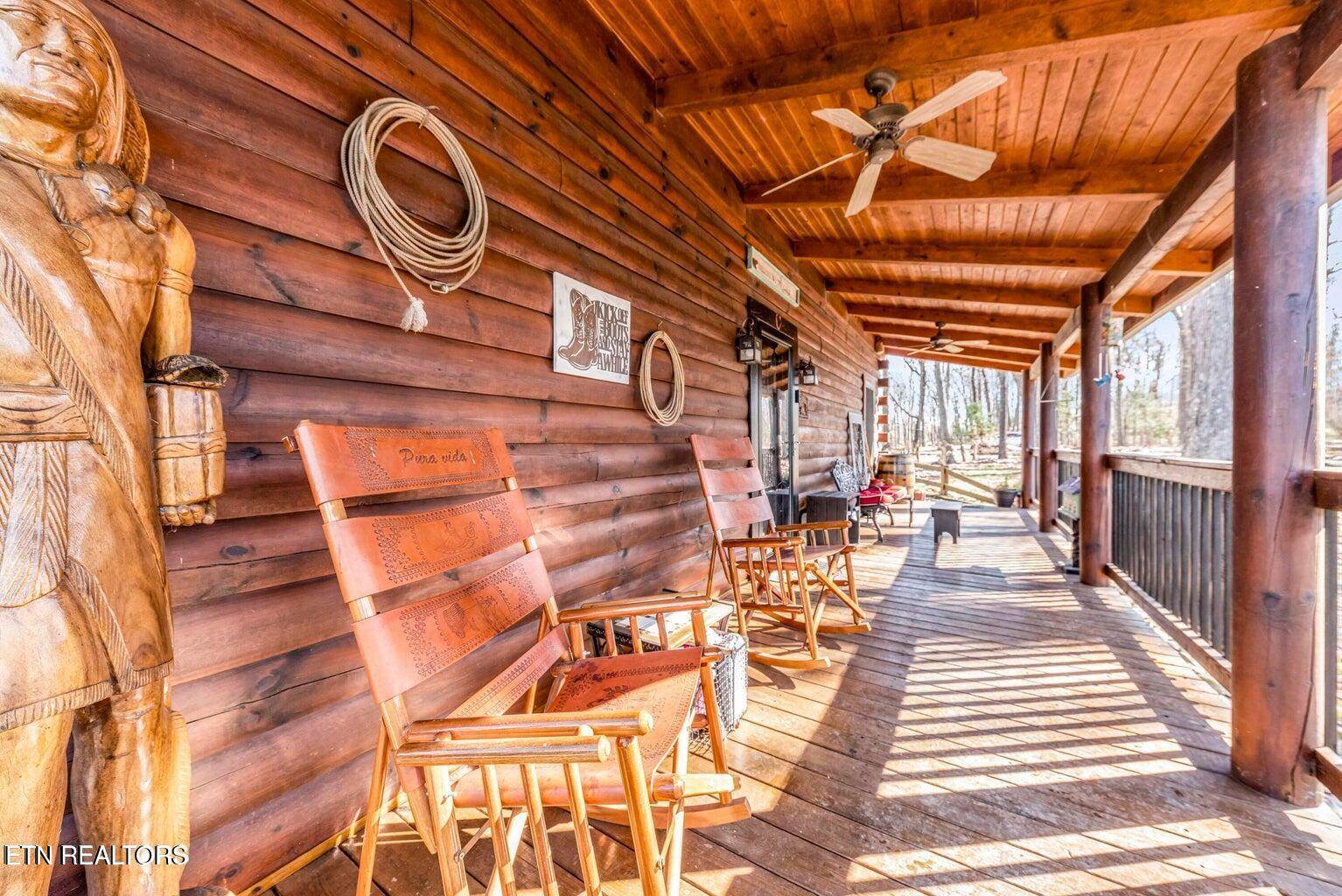 390 John J Smith Rd, Oneida, TN 37841