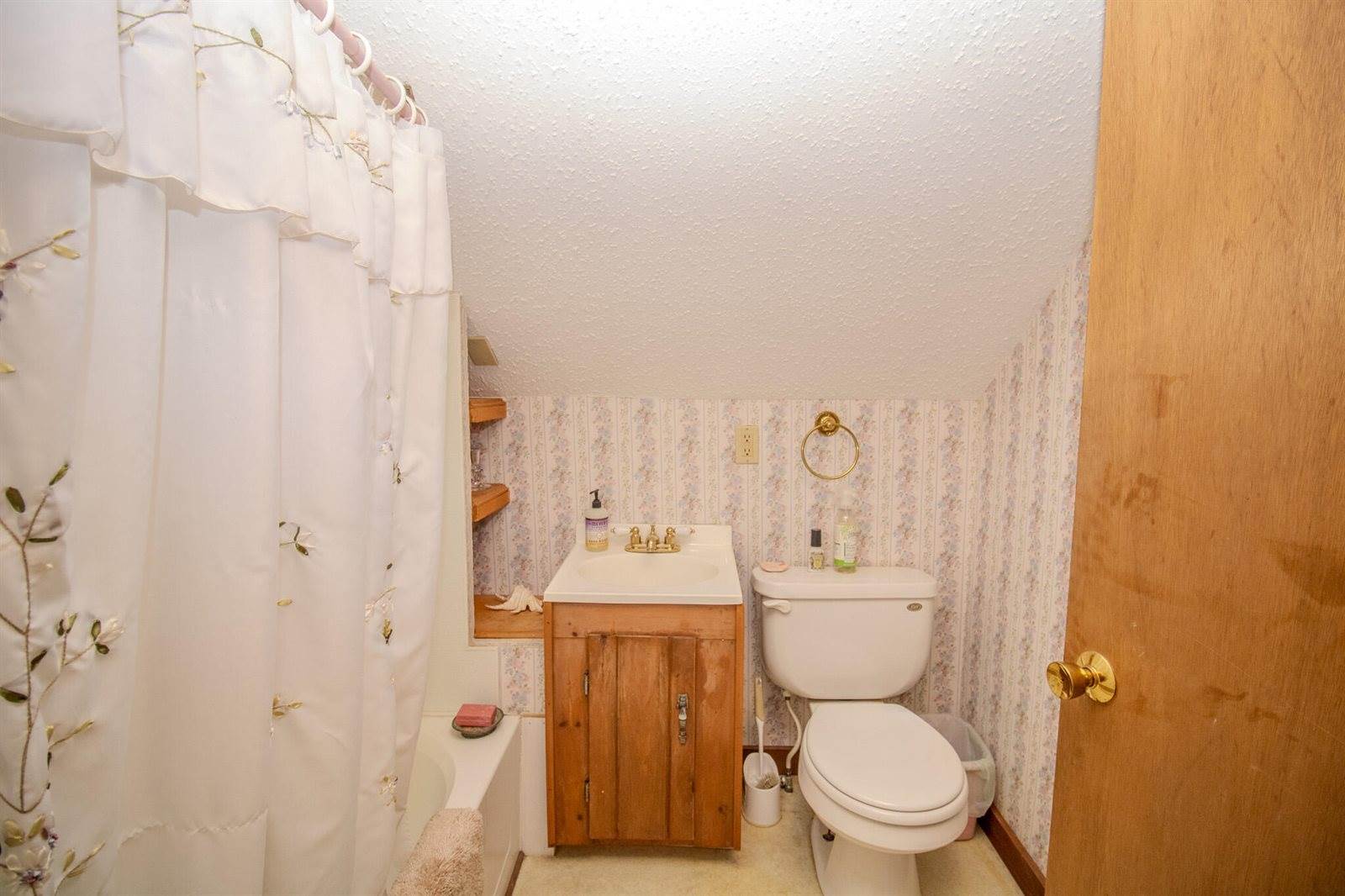 189 Stetson Road East, Levant, ME 04456