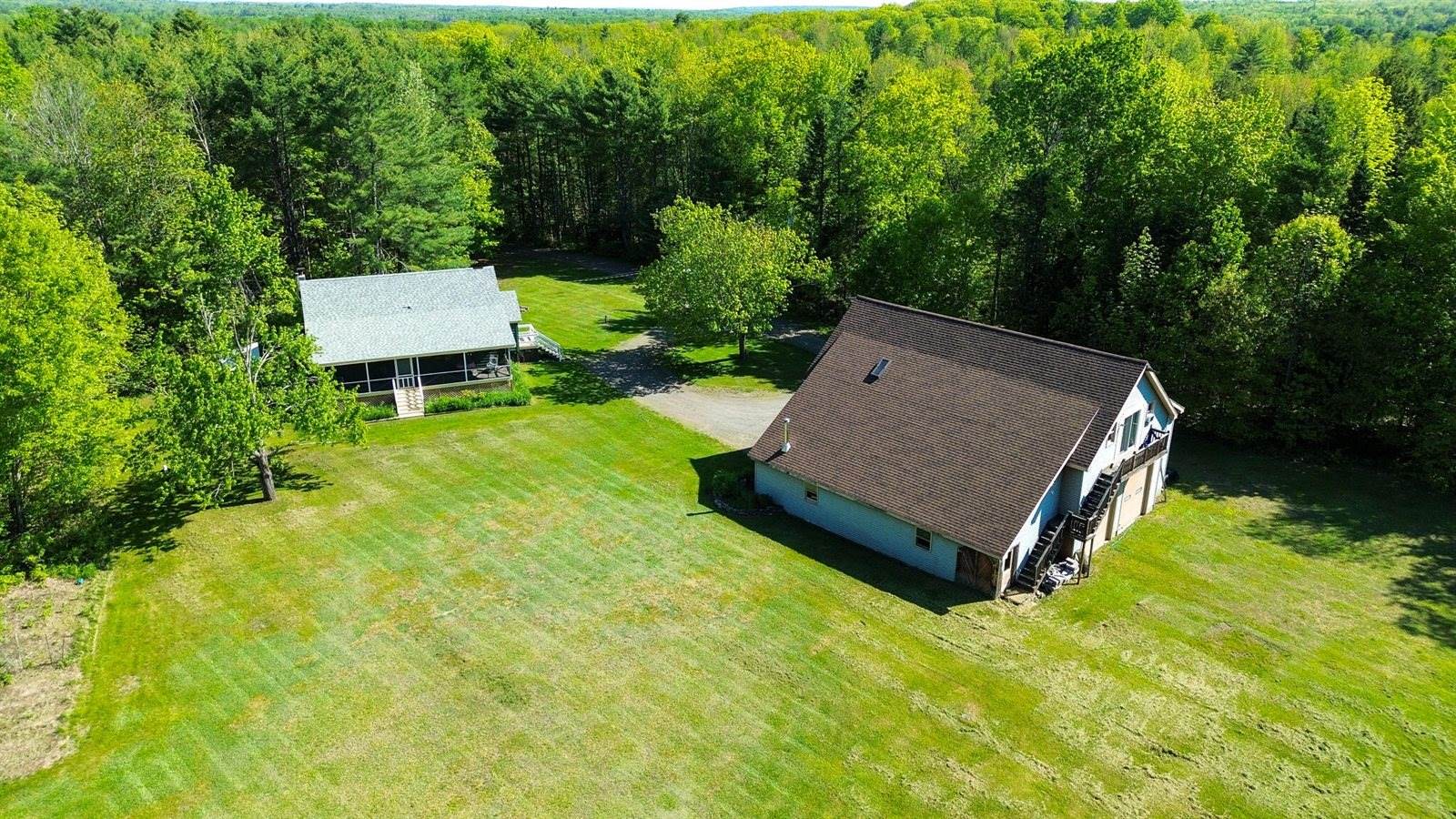 189 Stetson Road East, Levant, ME 04456