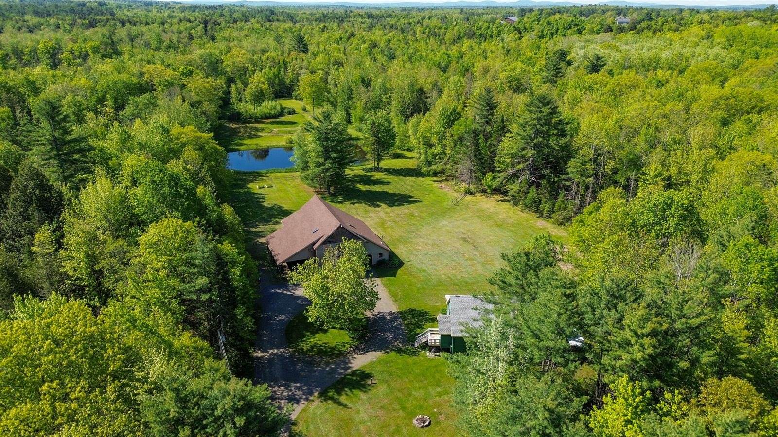 189 Stetson Road East, Levant, ME 04456