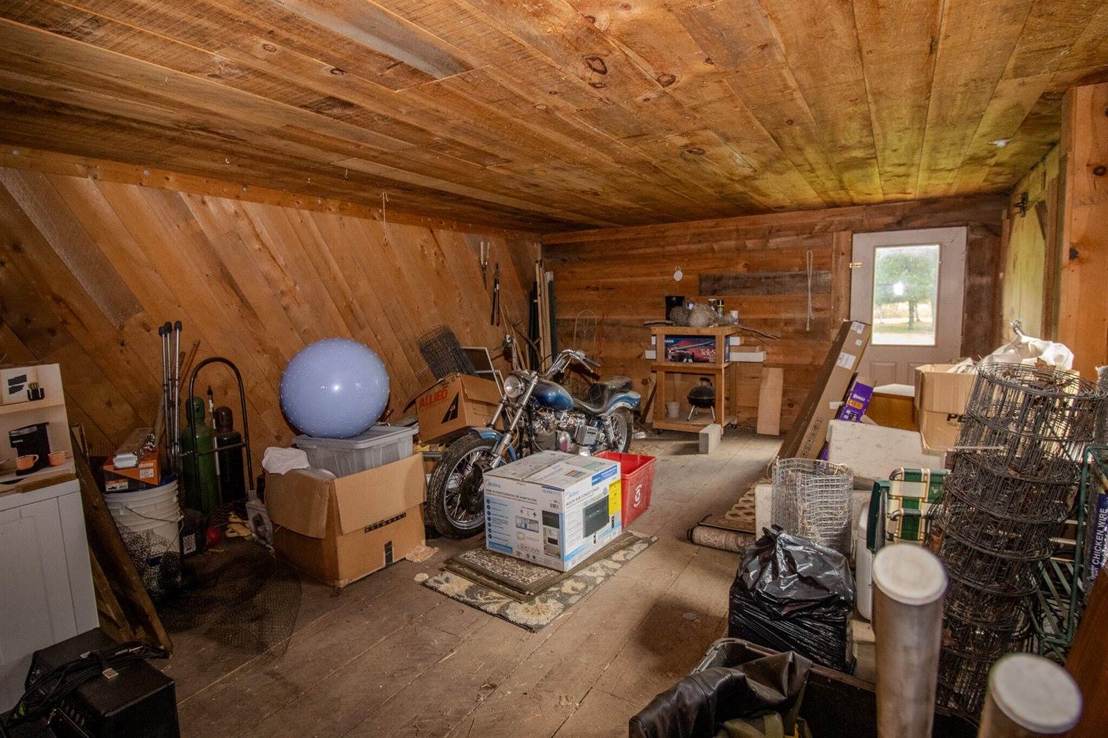 189 Stetson Road East, Levant, ME 04456