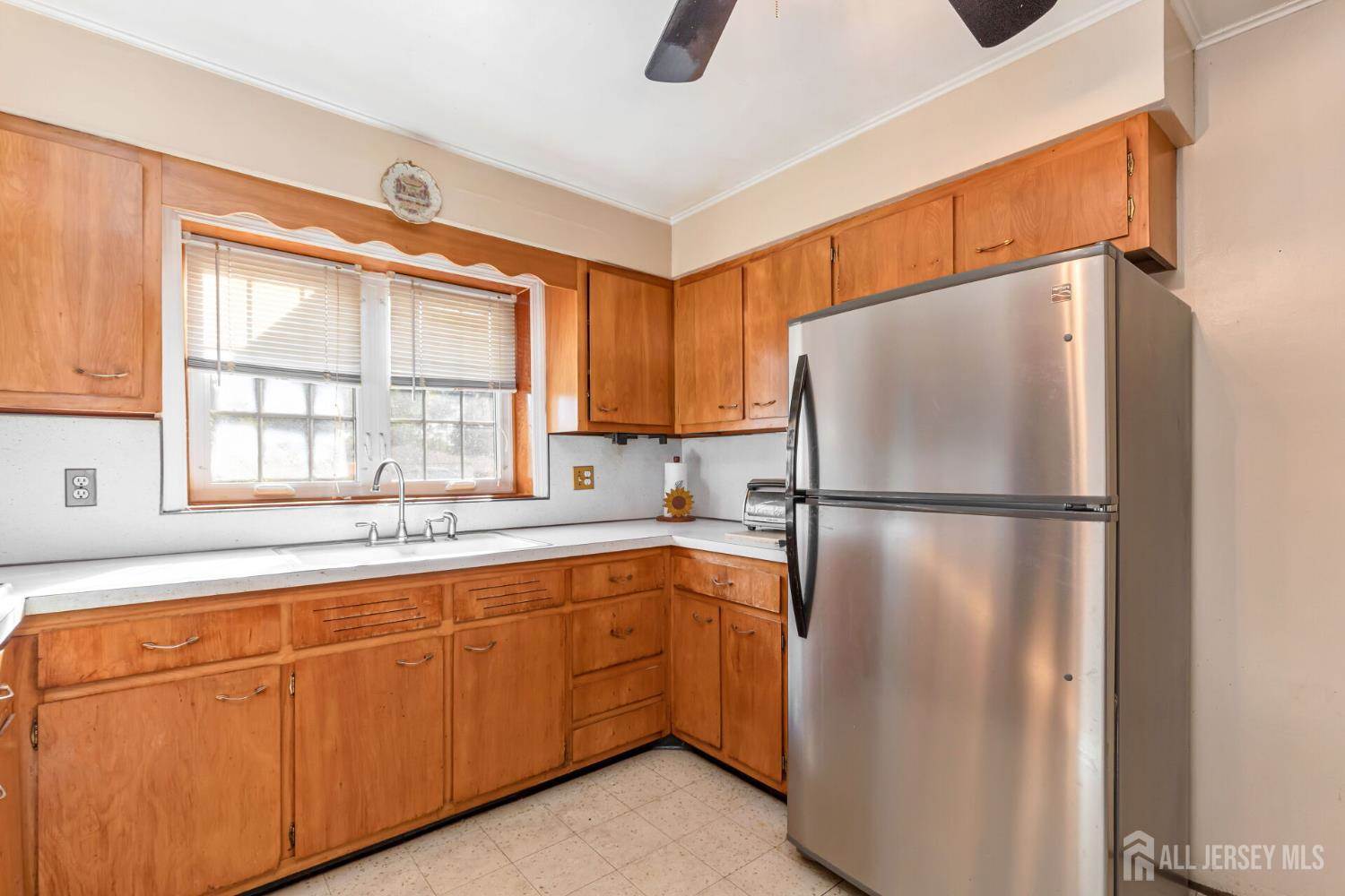 2347 Linden Avenue, South Plainfield, NJ 07080