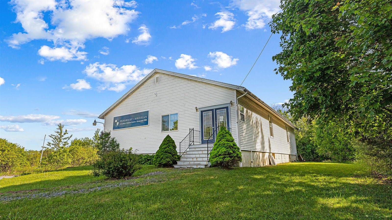 1520 Union Street, Bangor, ME 04401