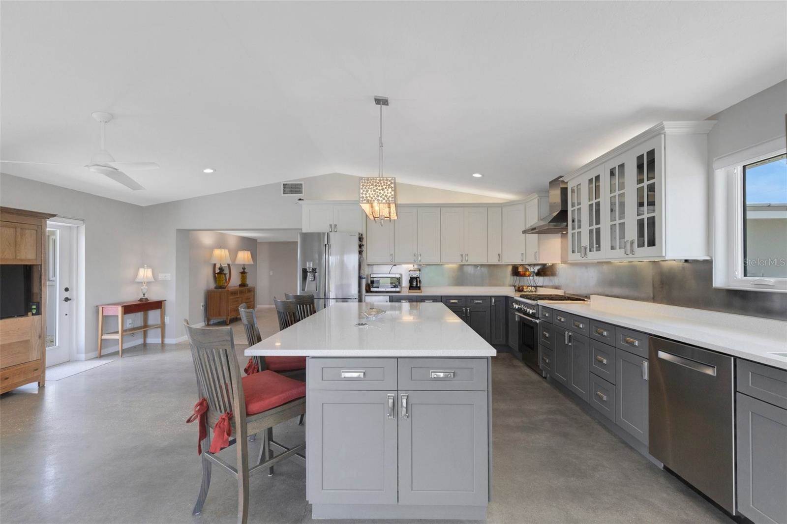 7160 Myakka Valley Trail, Sarasota, FL 34241