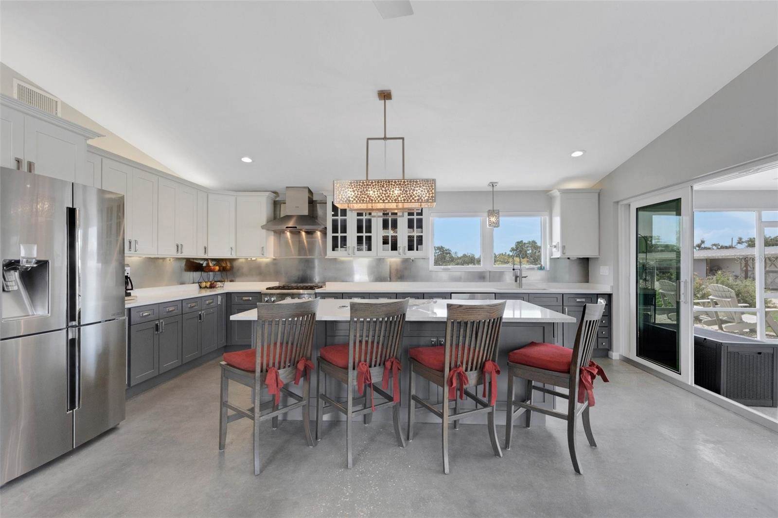 7160 Myakka Valley Trail, Sarasota, FL 34241