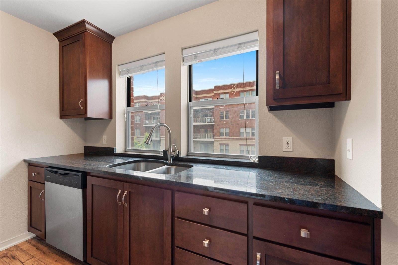 118 South Washington Street, Green Bay, WI 54301