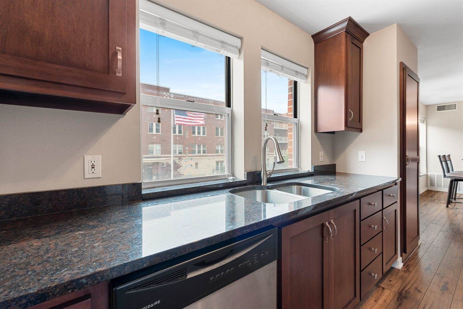 118 South Washington Street, Green Bay, WI 54301