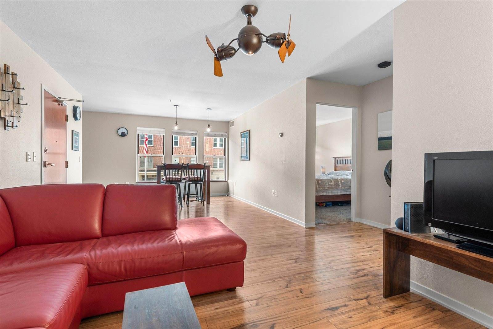 118 South Washington Street, Green Bay, WI 54301