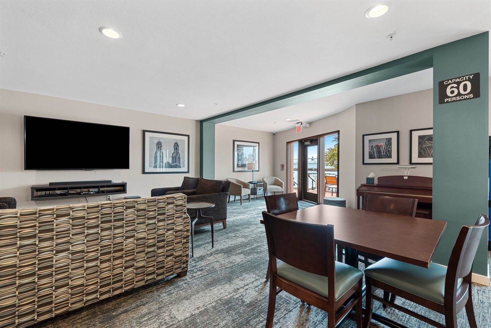 118 South Washington Street, Green Bay, WI 54301