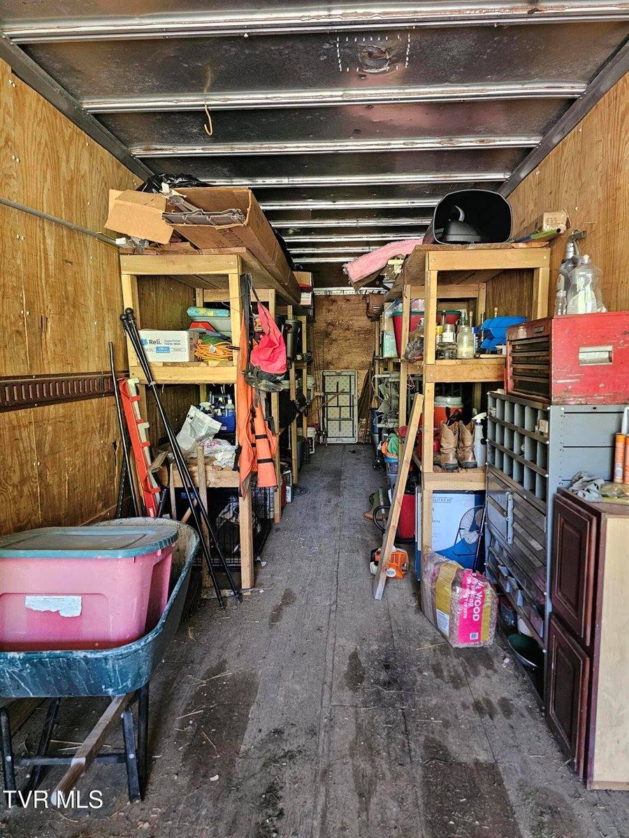 27337 Rich Valley Road, Abingdon, VA 24210