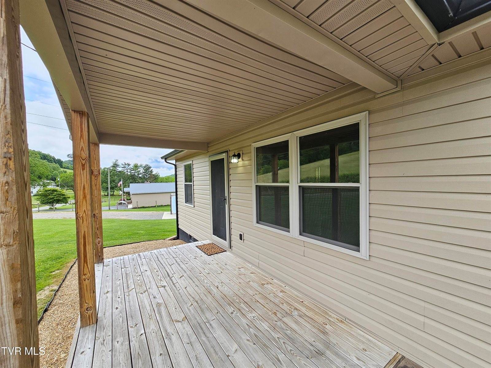 27337 Rich Valley Road, Abingdon, VA 24210