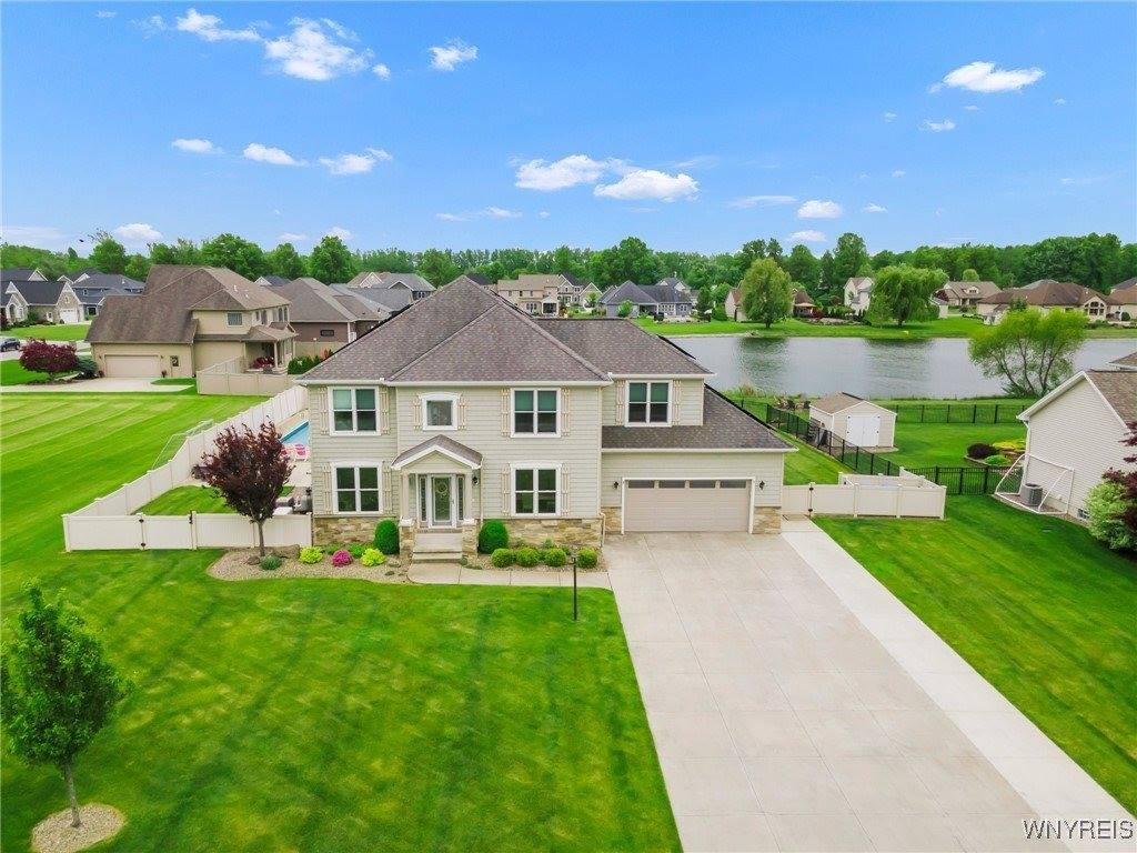 3906 Ontario Drive, Wheatfield, NY 14120