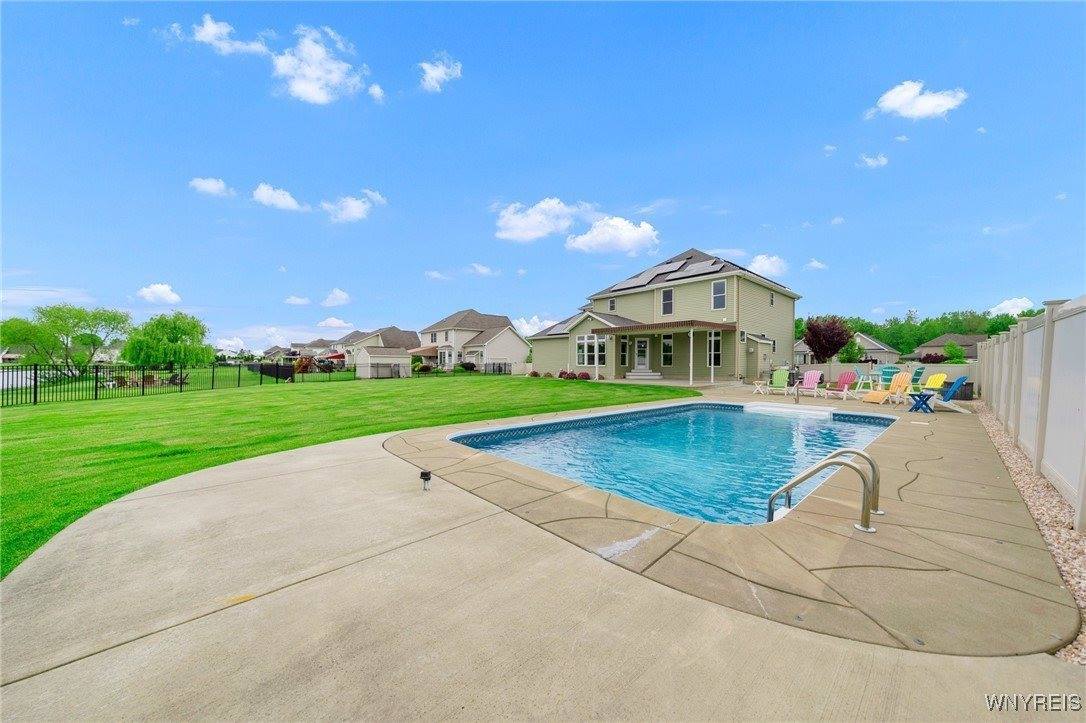 3906 Ontario Drive, Wheatfield, NY 14120