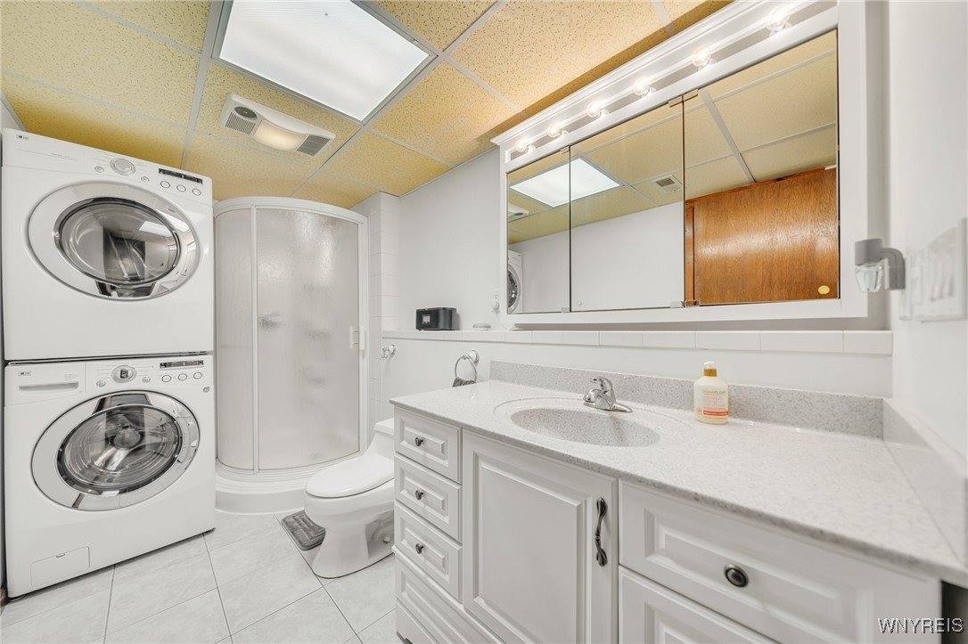 2350 Quaker Road, Hartland, NY 14067