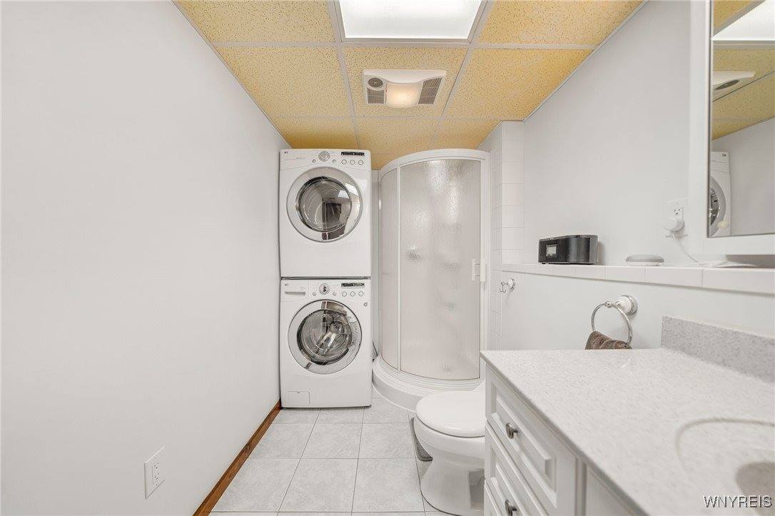 2350 Quaker Road, Hartland, NY 14067