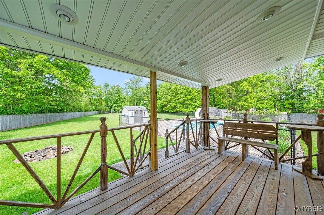 2350 Quaker Road, Hartland, NY 14067