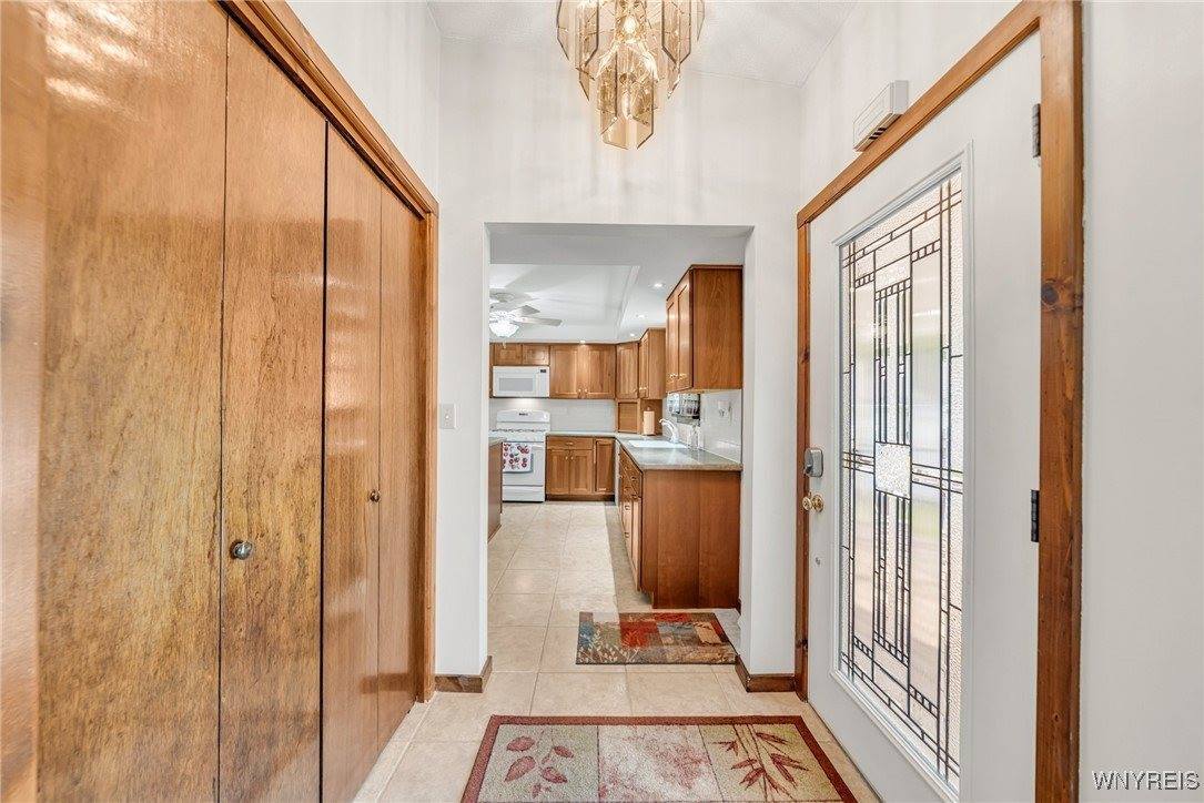 2350 Quaker Road, Hartland, NY 14067