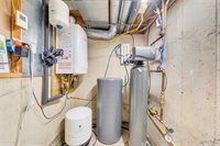 2350 Quaker Road, Hartland, NY 14067