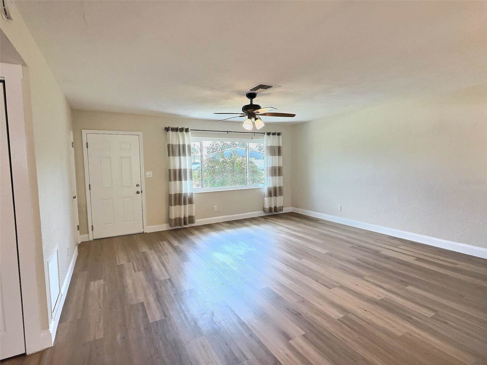 3701 Manatee Drive SE, Saint Petersburg, FL 33705