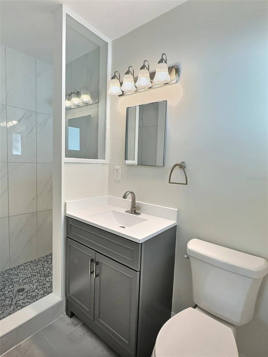 3701 Manatee Drive SE, Saint Petersburg, FL 33705