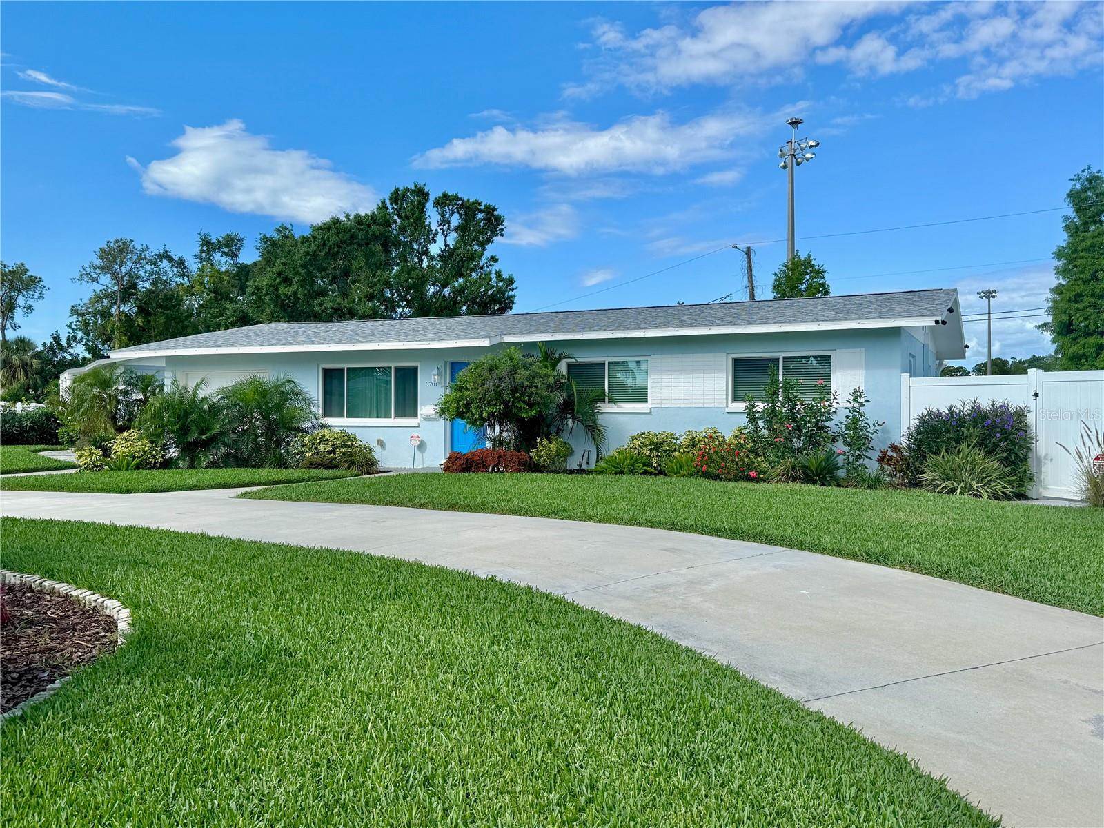 3701 Manatee Drive SE, Saint Petersburg, FL 33705