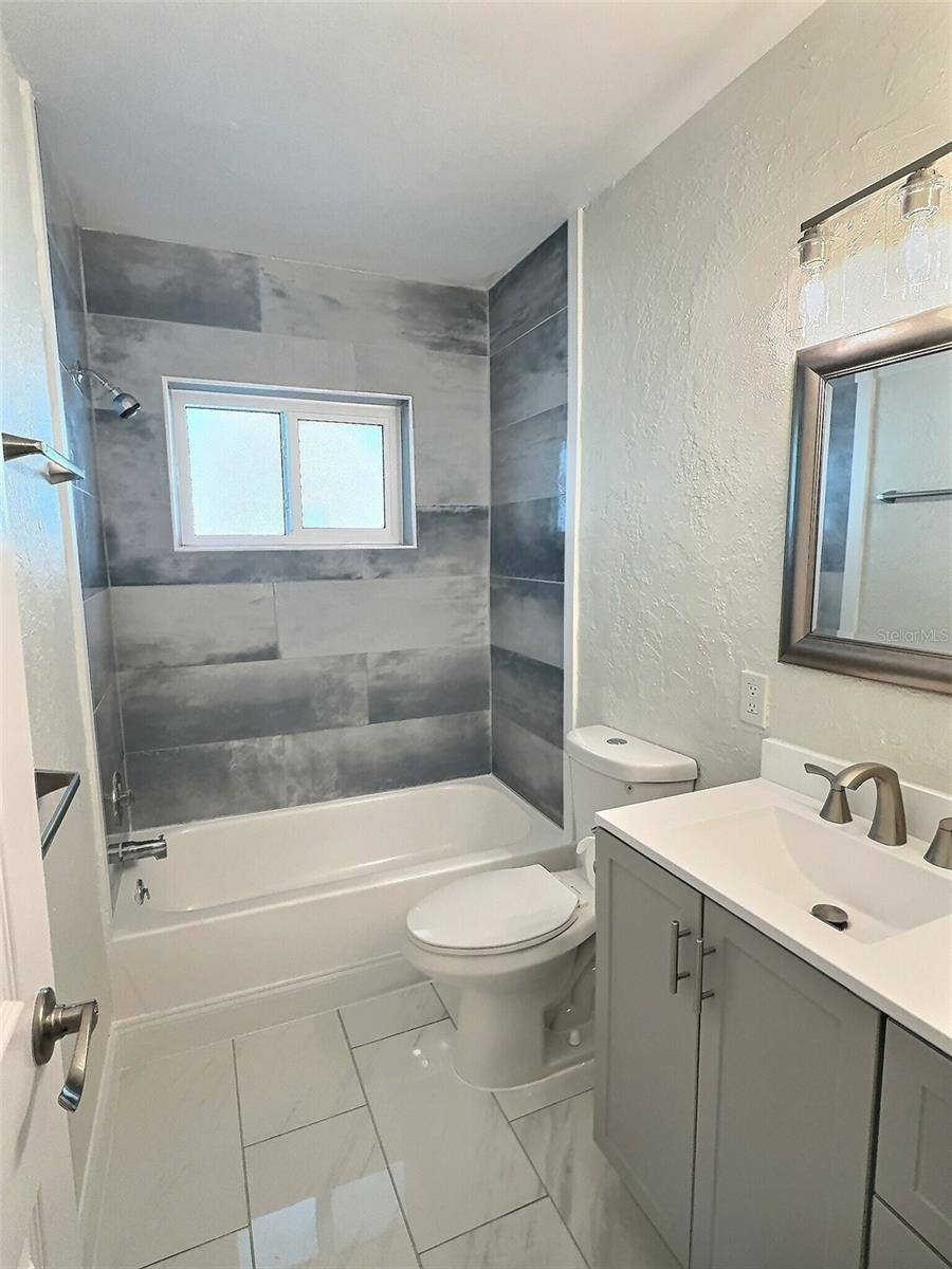 3701 Manatee Drive SE, Saint Petersburg, FL 33705