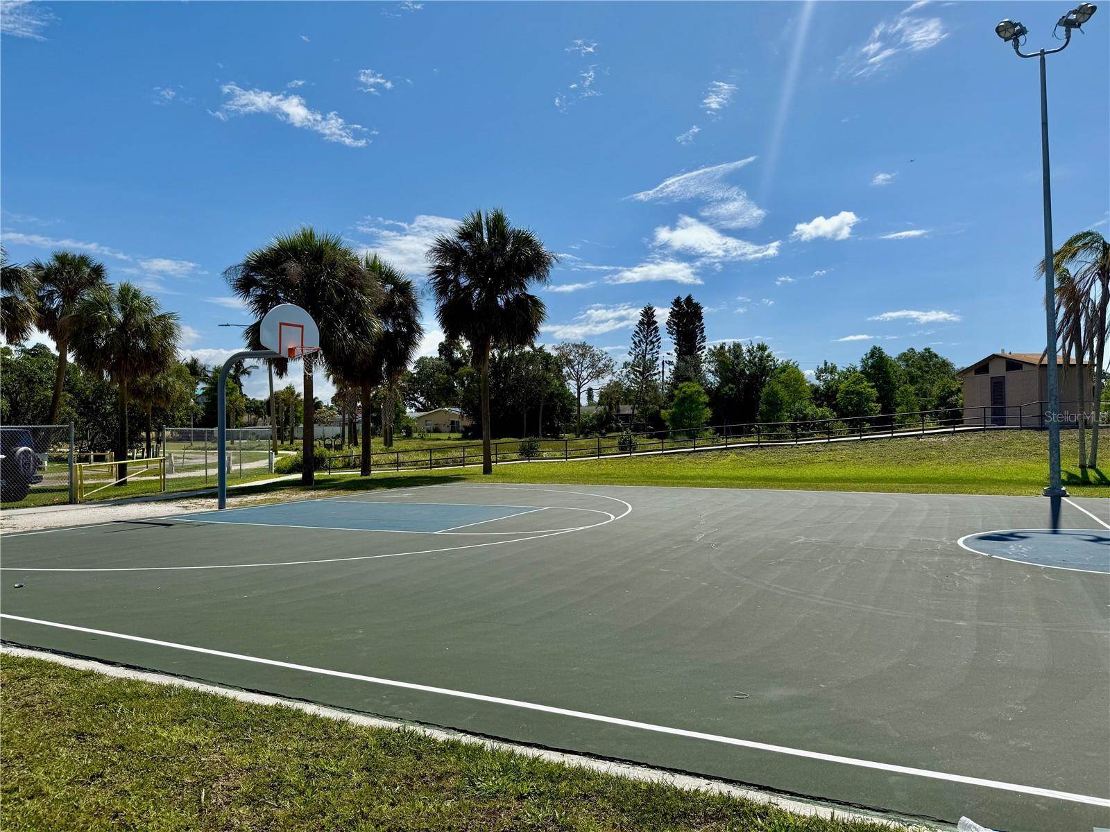 3701 Manatee Drive SE, Saint Petersburg, FL 33705