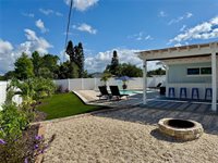 3701 Manatee Drive SE, Saint Petersburg, FL 33705