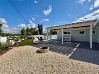 3701 Manatee Drive SE, Saint Petersburg, FL 33705