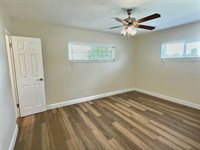 3701 Manatee Drive SE, Saint Petersburg, FL 33705