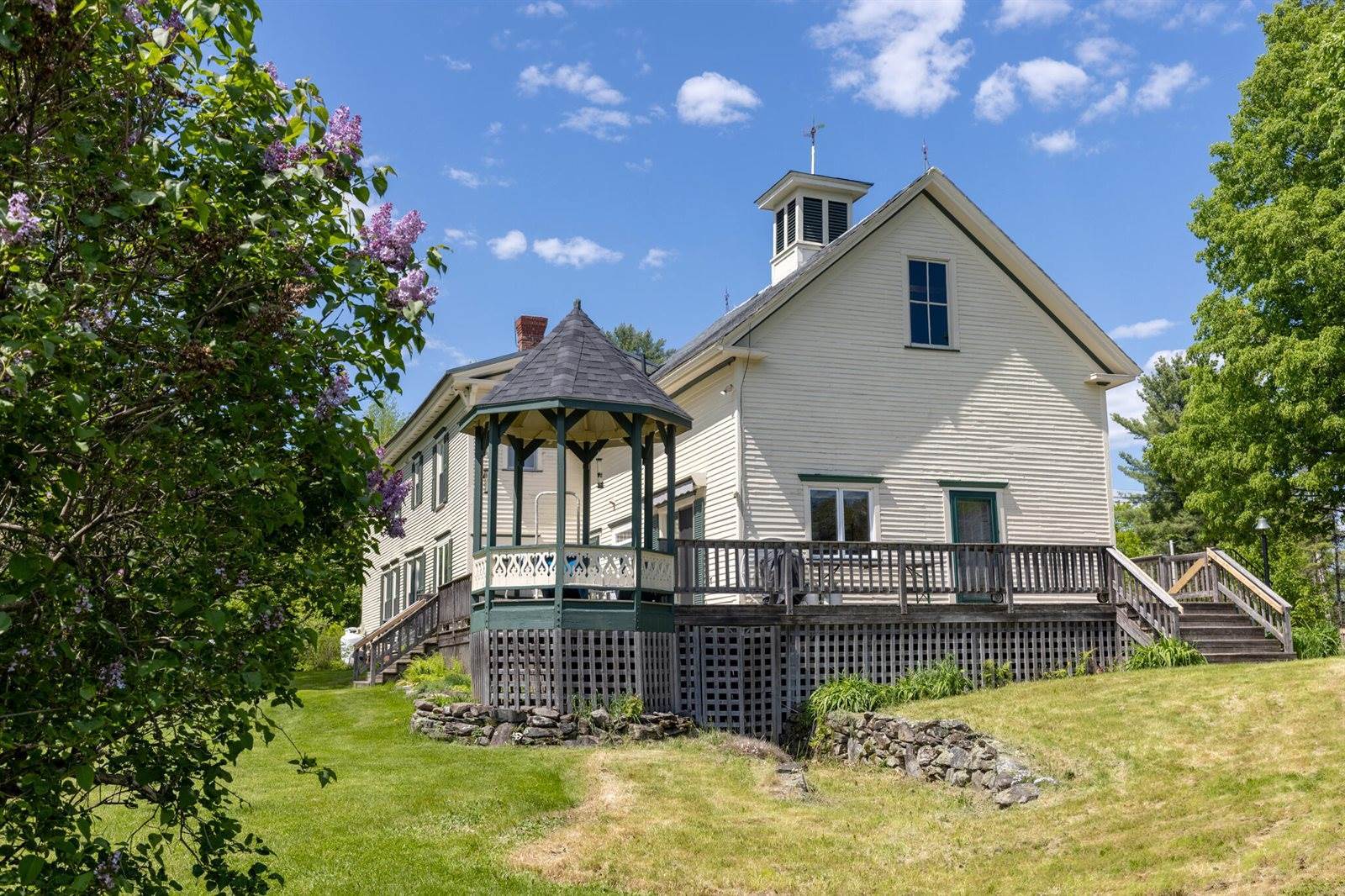 34 Mcphetres Road, Sangerville, ME 04479