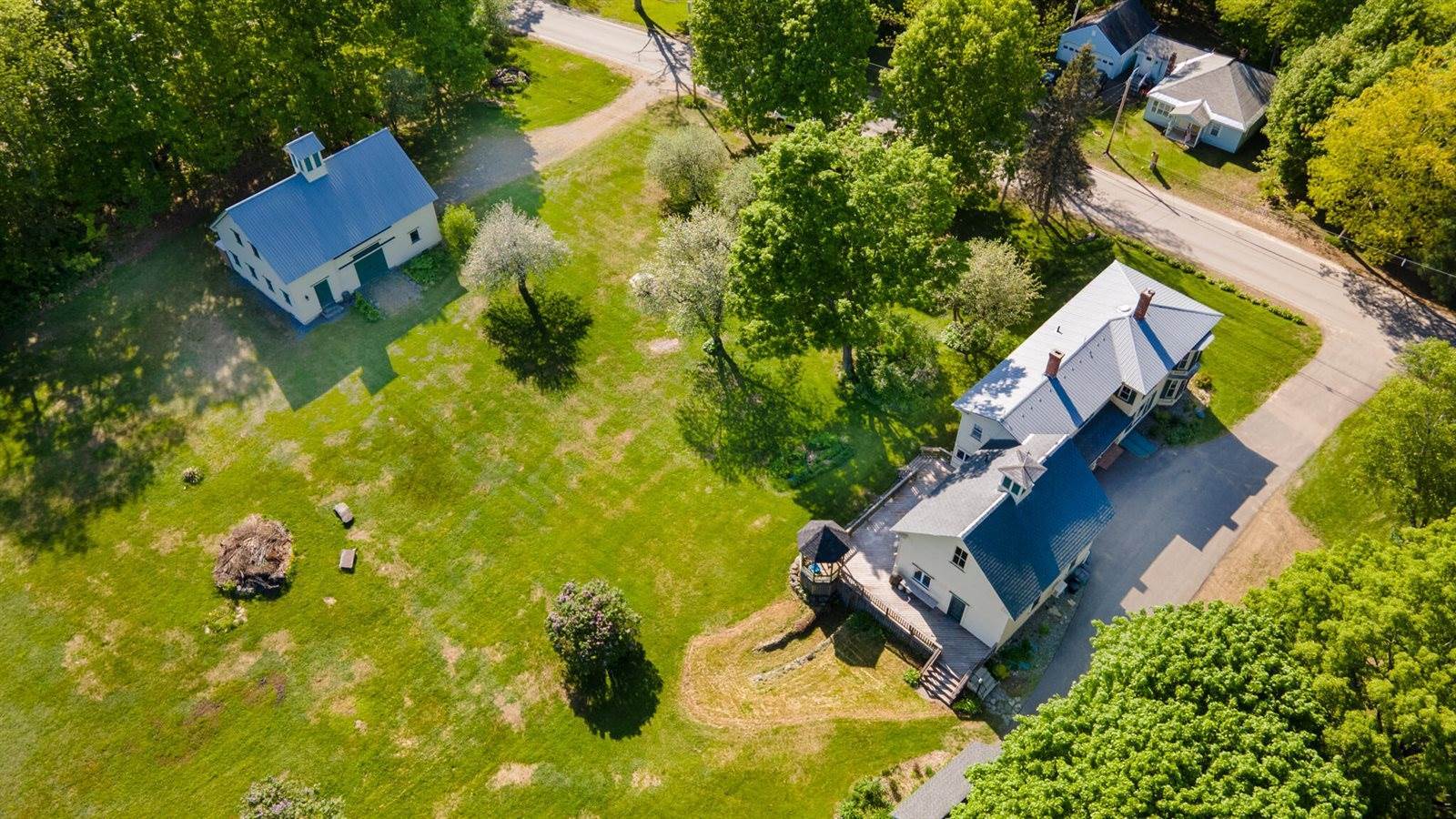 34 Mcphetres Road, Sangerville, ME 04479