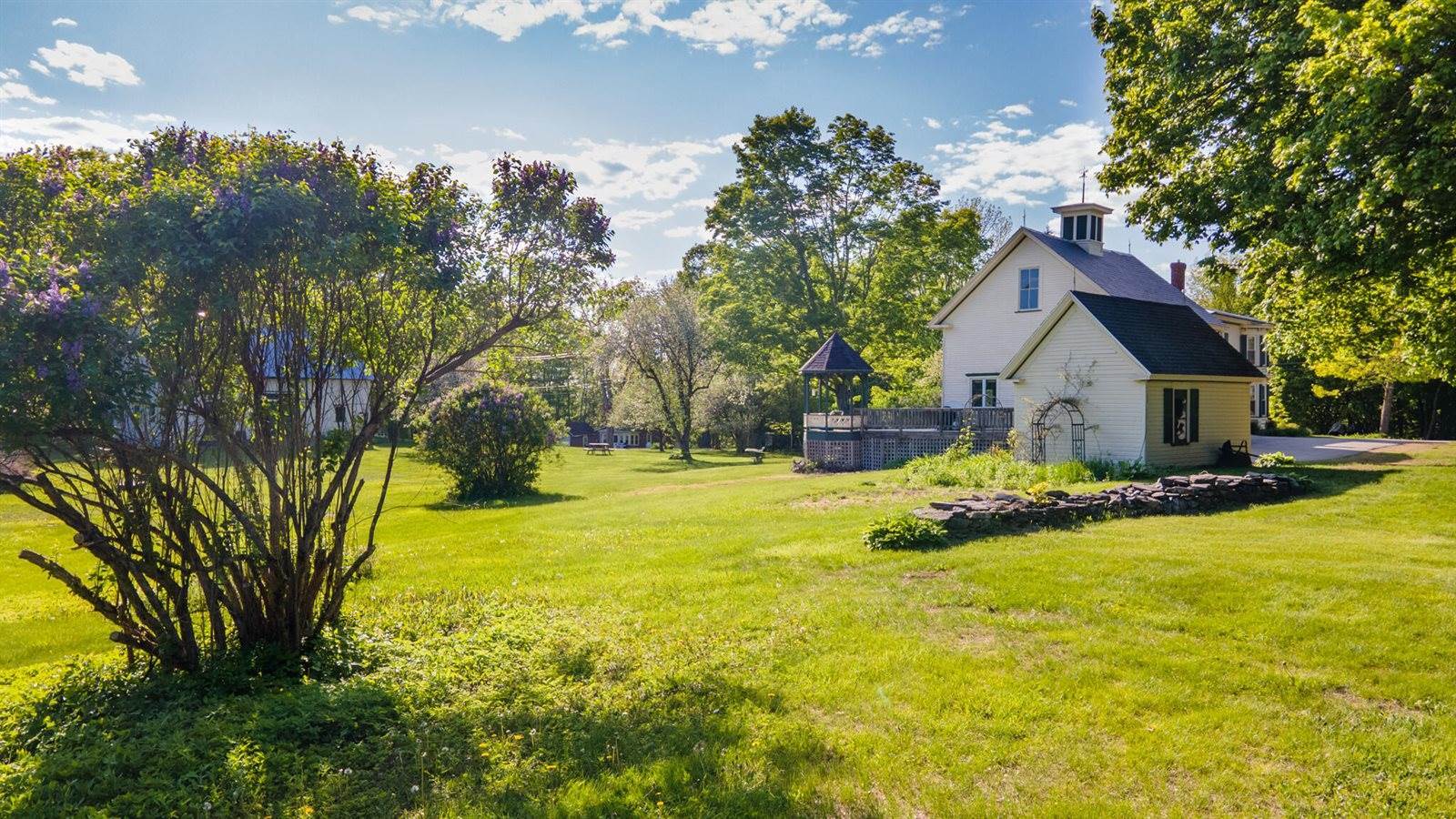 34 Mcphetres Road, Sangerville, ME 04479