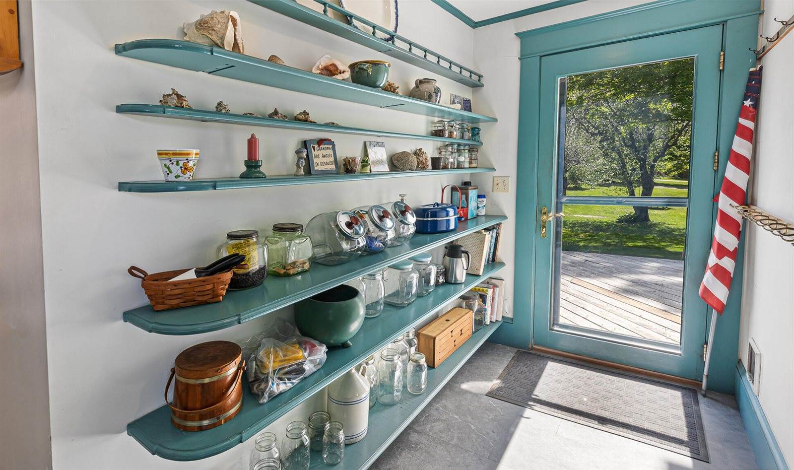 34 Mcphetres Road, Sangerville, ME 04479