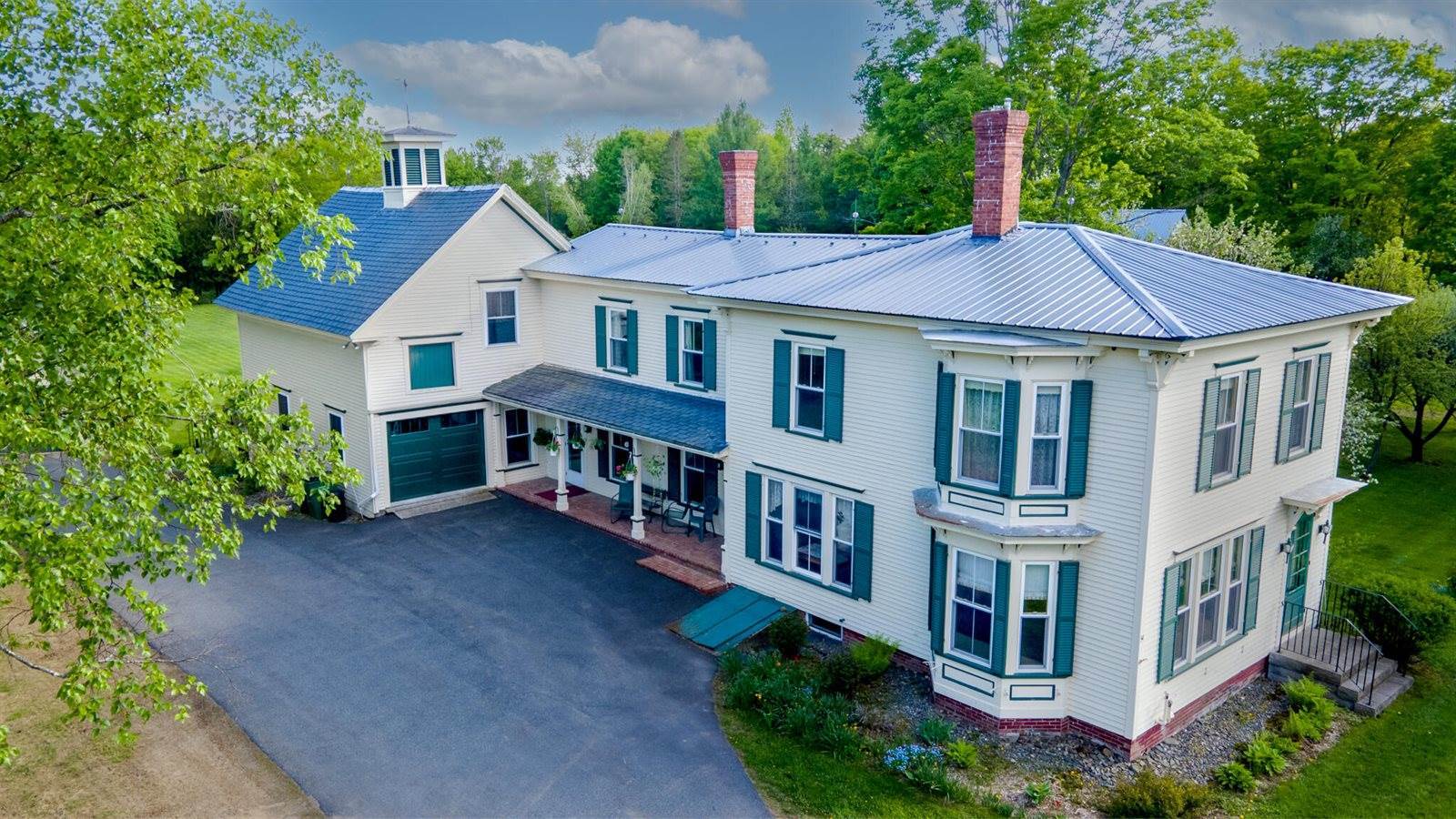 34 Mcphetres Road, Sangerville, ME 04479