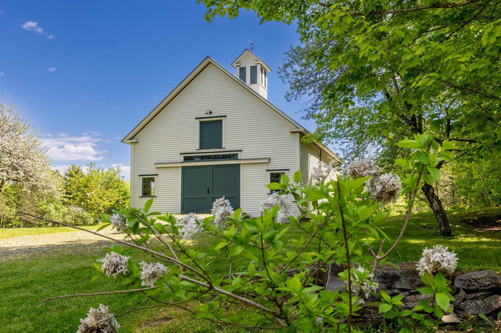 34 Mcphetres Road, Sangerville, ME 04479