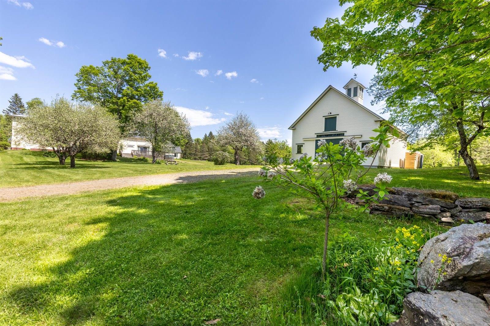 34 Mcphetres Road, Sangerville, ME 04479