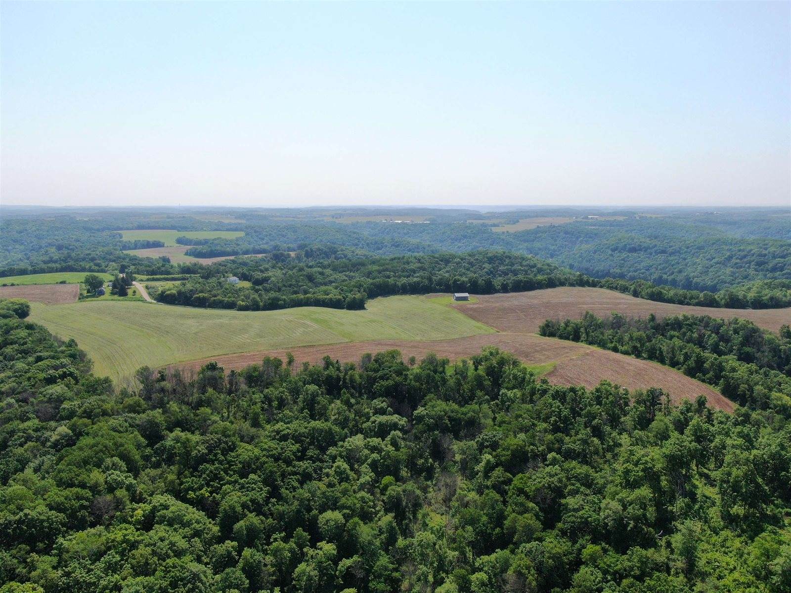 E3474 Garvey, Bear Creek, WI 53577