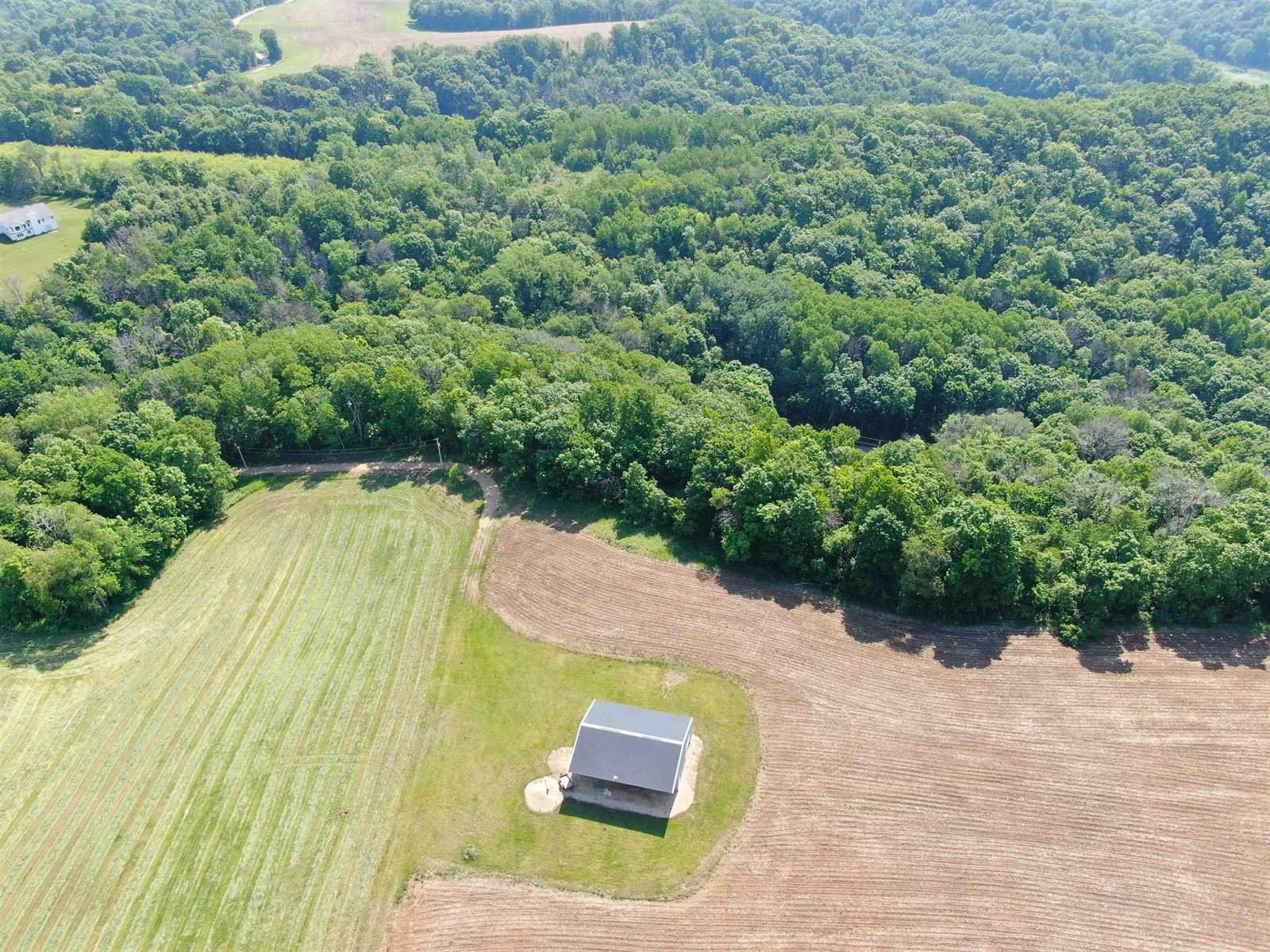 E3474 Garvey, Bear Creek, WI 53577