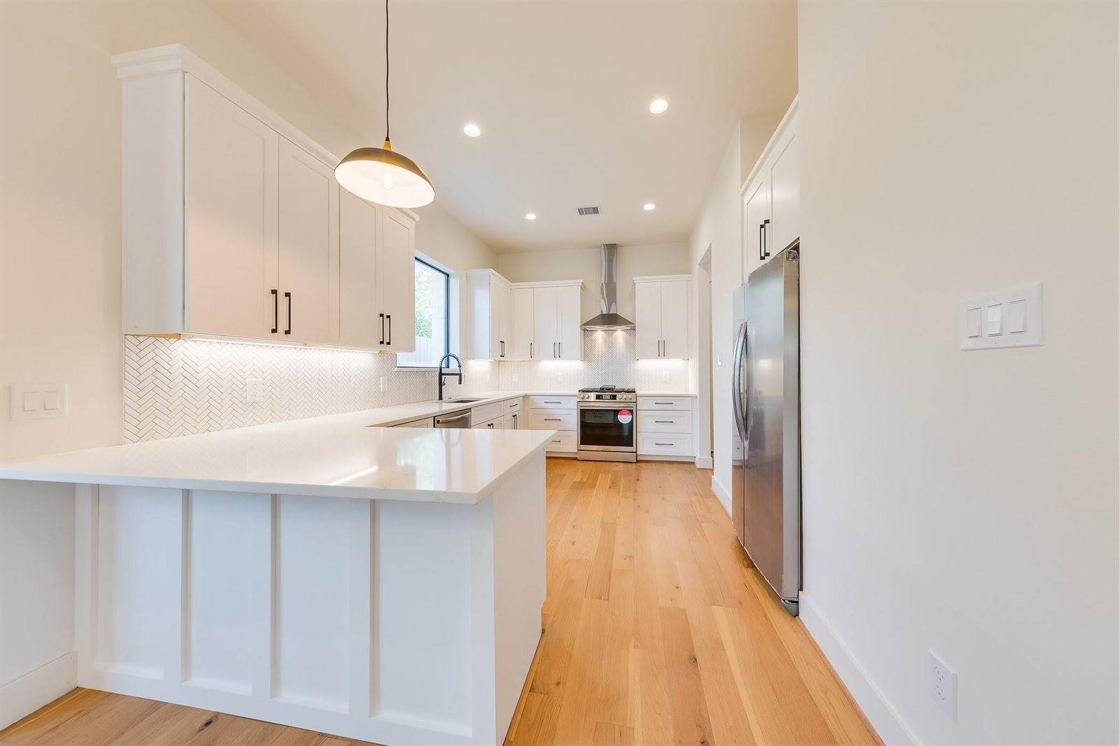 5711 Gano Street, Houston, TX 77009