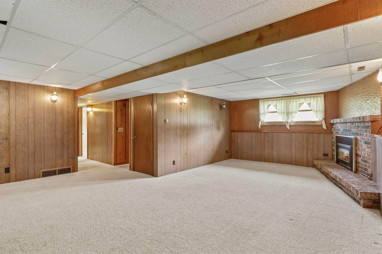 6521 Batavia Avenue, Wisconsin Rapids, WI 54494