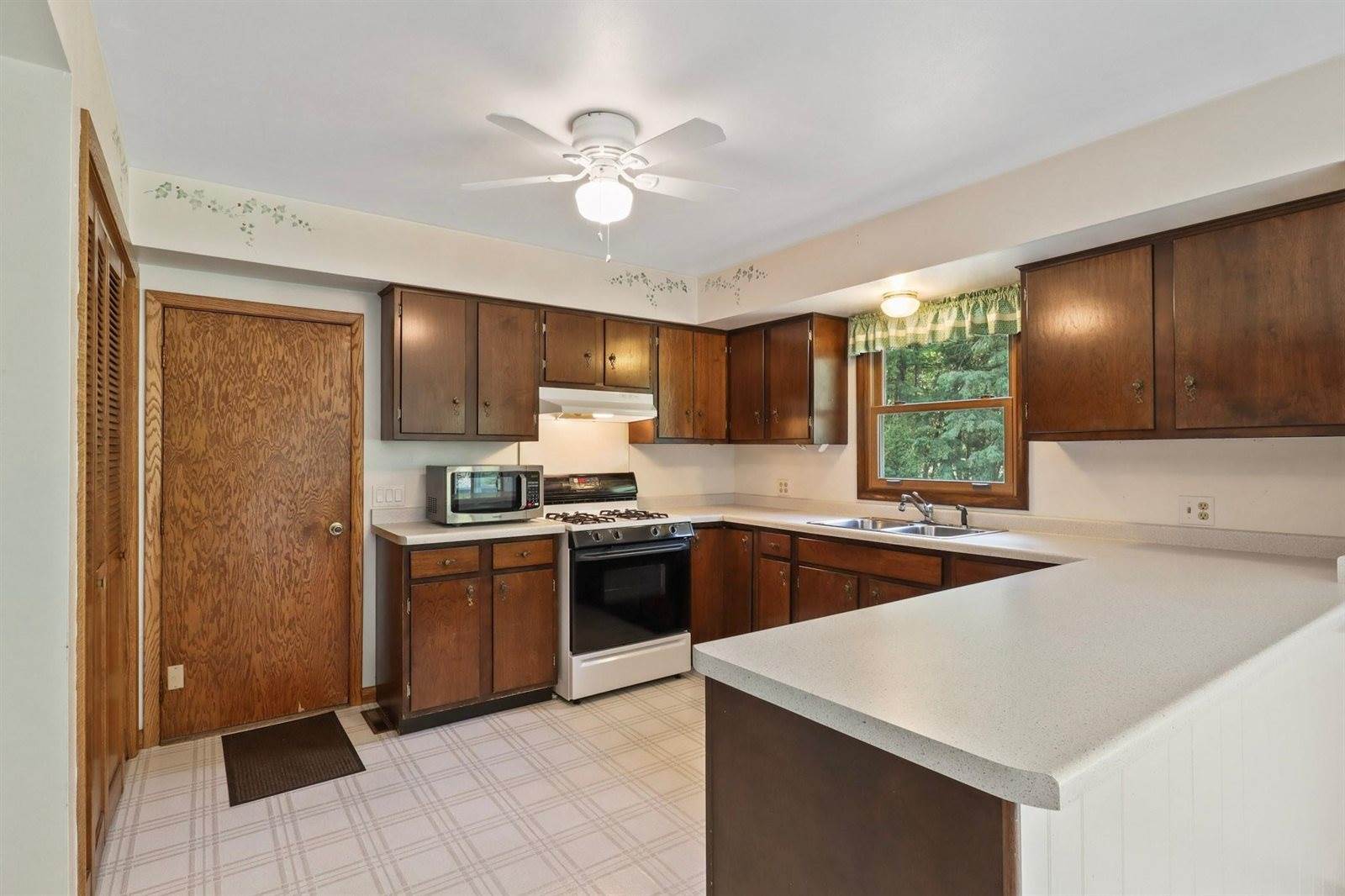 6521 Batavia Avenue, Wisconsin Rapids, WI 54494